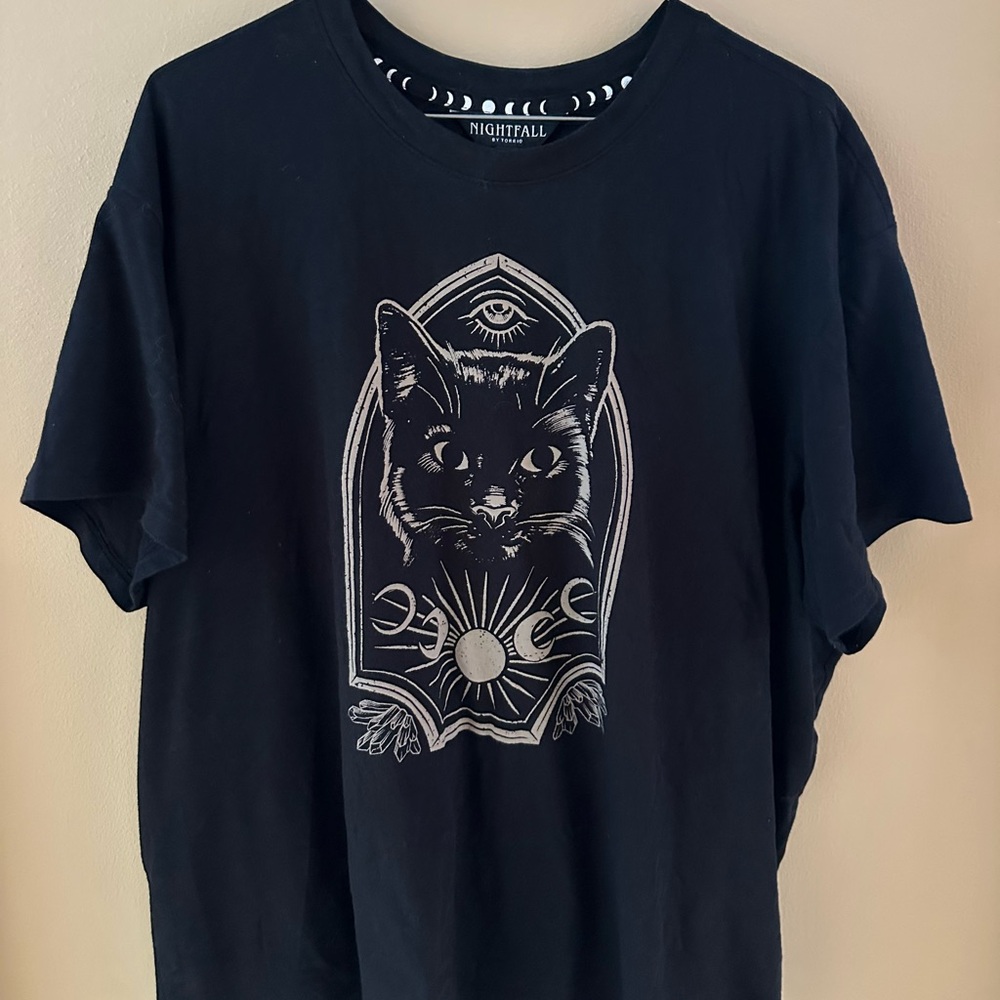 Torrid Nightfall Collection Black Cat Graphic T-Shirt